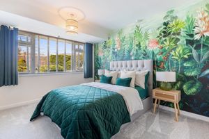 Photo 32- click for photo gallery